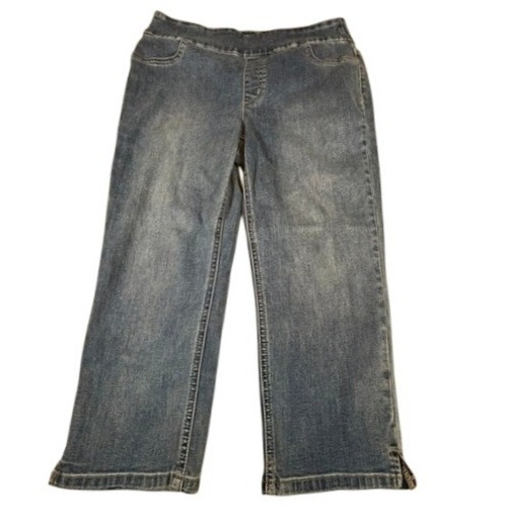 Chico's Women's Perfect Stretch Pull On Capri Denim Jeans 6 (0.5)